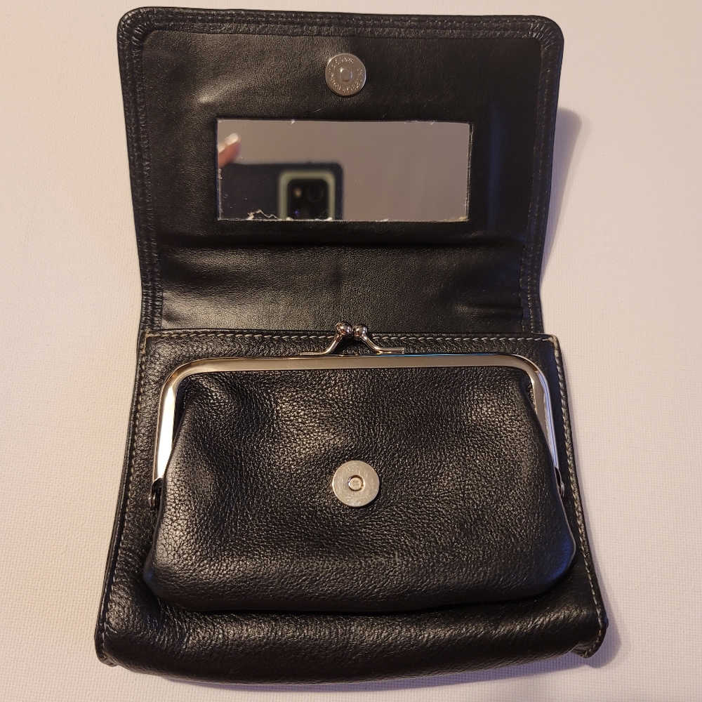 Buxton Wallet - Picture 11 of 11